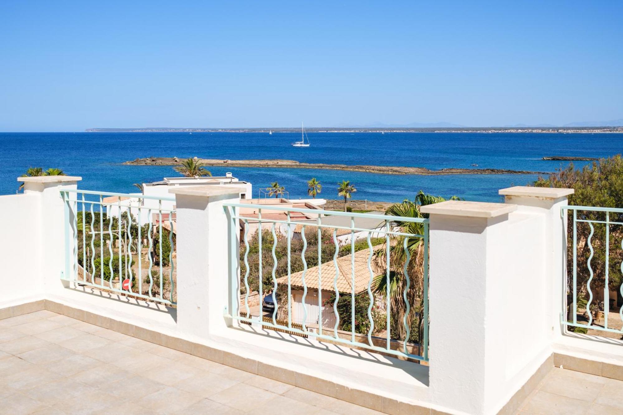 Hotel Villa Chiquita - Adults Only - Over 12 Colonia de Sant Jordi Exterior photo